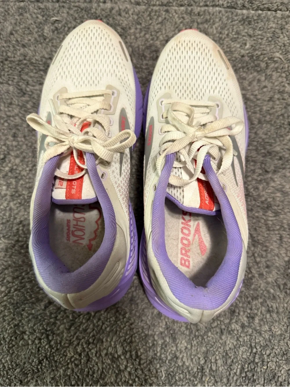 Brooks Women's White and Lavender Athletic Running Shoes